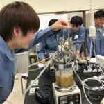 図３ 化学バイオ工学実験Ⅰの様子